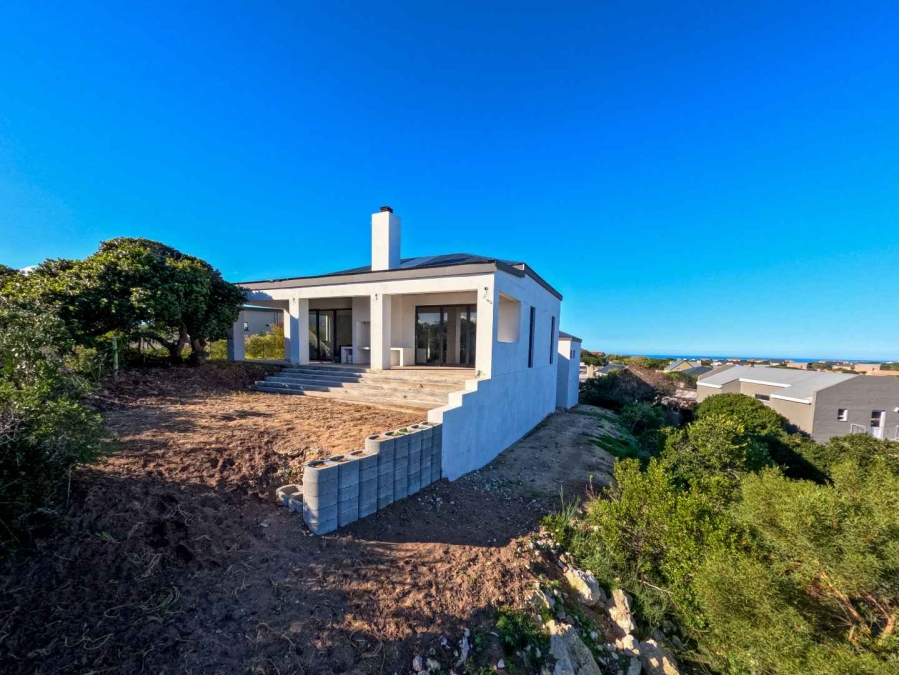 4 Bedroom Property for Sale in Stilbaai Wes Western Cape